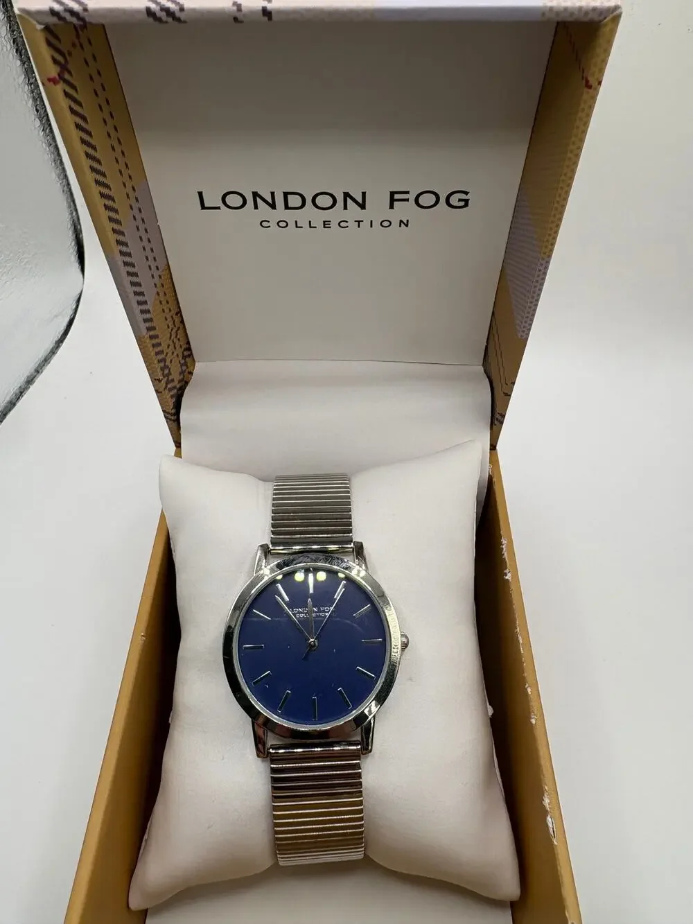 London Fog Collection Men Watch Blue Dial Silver Expansion Bracelet Blue